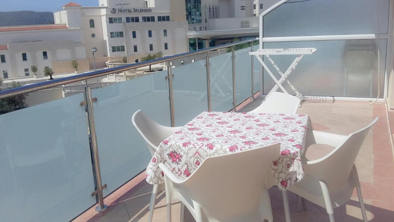 Apartmani Becici エクステリア 写真