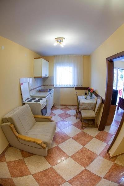 Apartmani Becici エクステリア 写真
