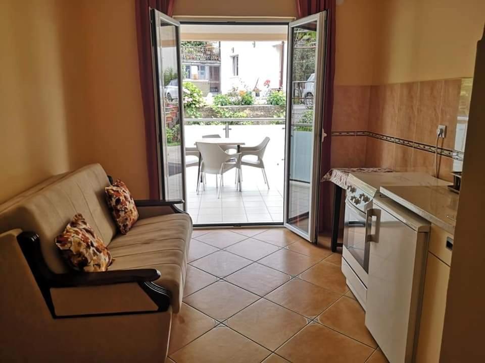 Apartmani Becici 部屋 写真