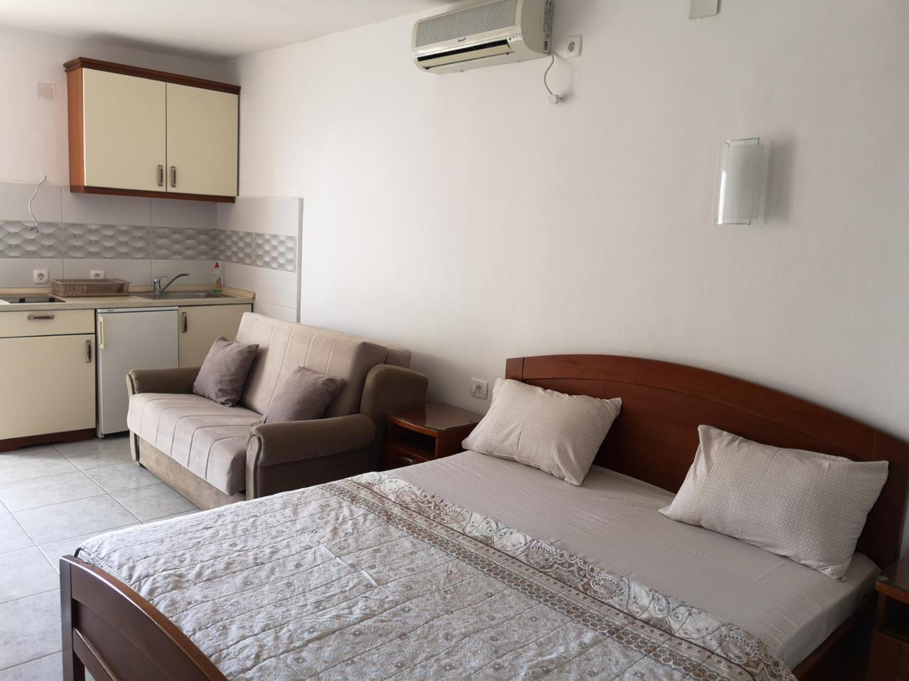 Apartmani Becici 部屋 写真