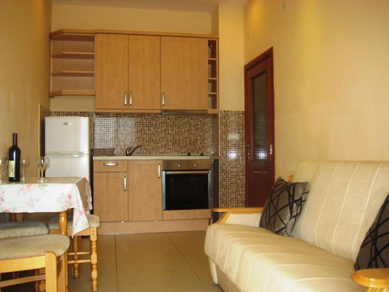 Apartmani Becici 部屋 写真